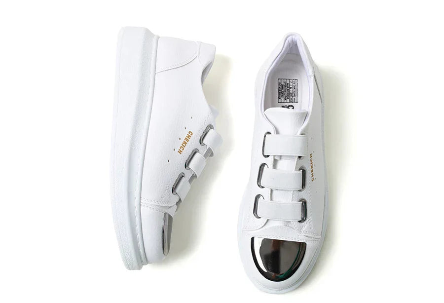 ShineStep™ – Tenis Blancos con Detalle Metálico Premium
